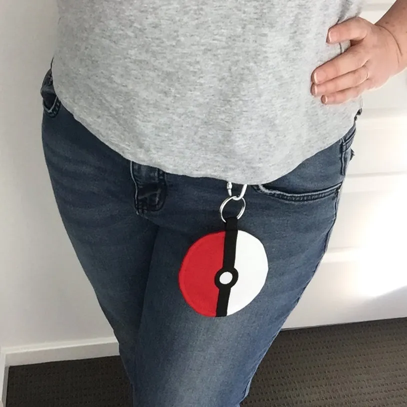 Circle Zip Earbud Pouch Sewing Pattern