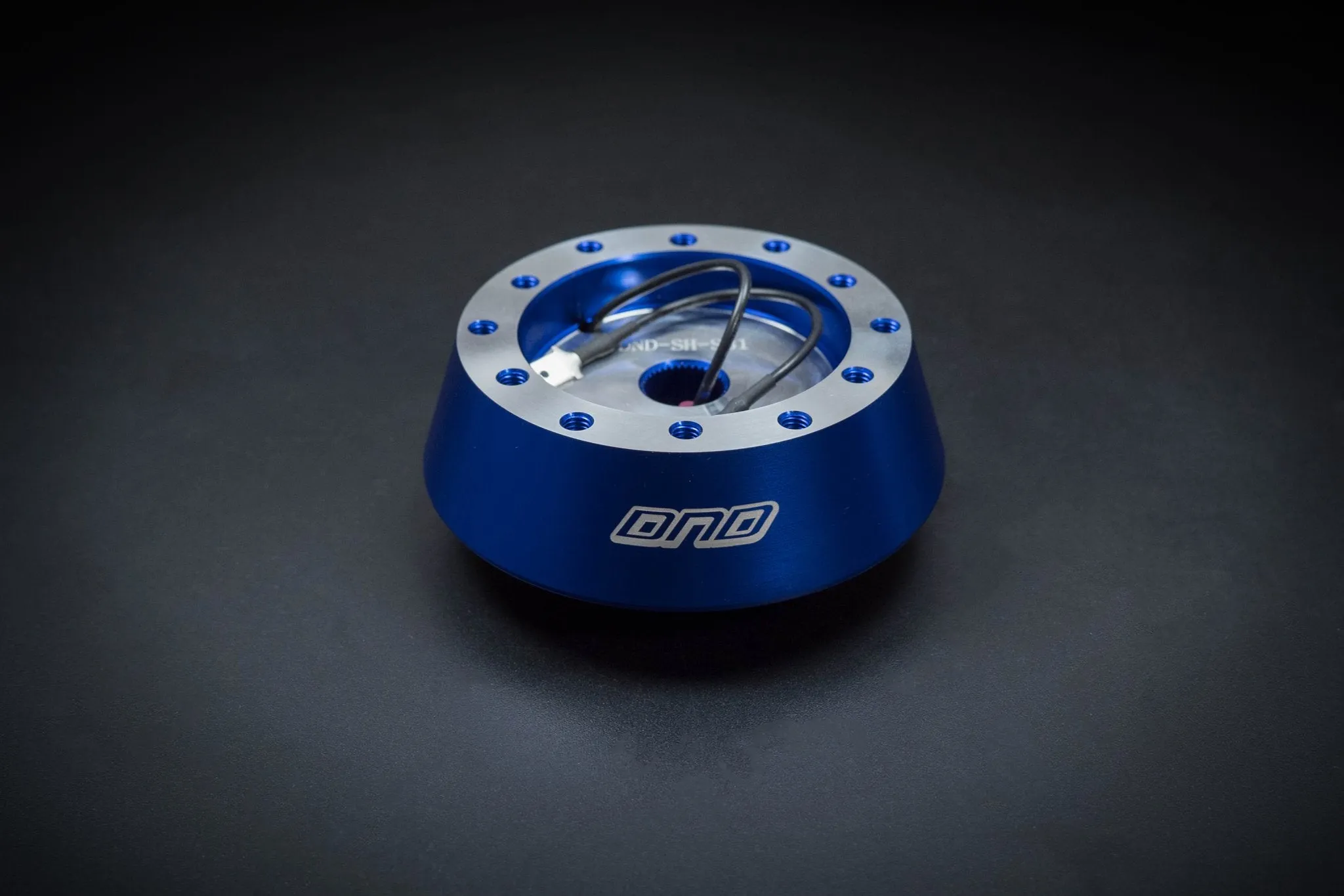 DND Low Profile Hub Kit Subaru Legacy (1989-2009) - Various Color