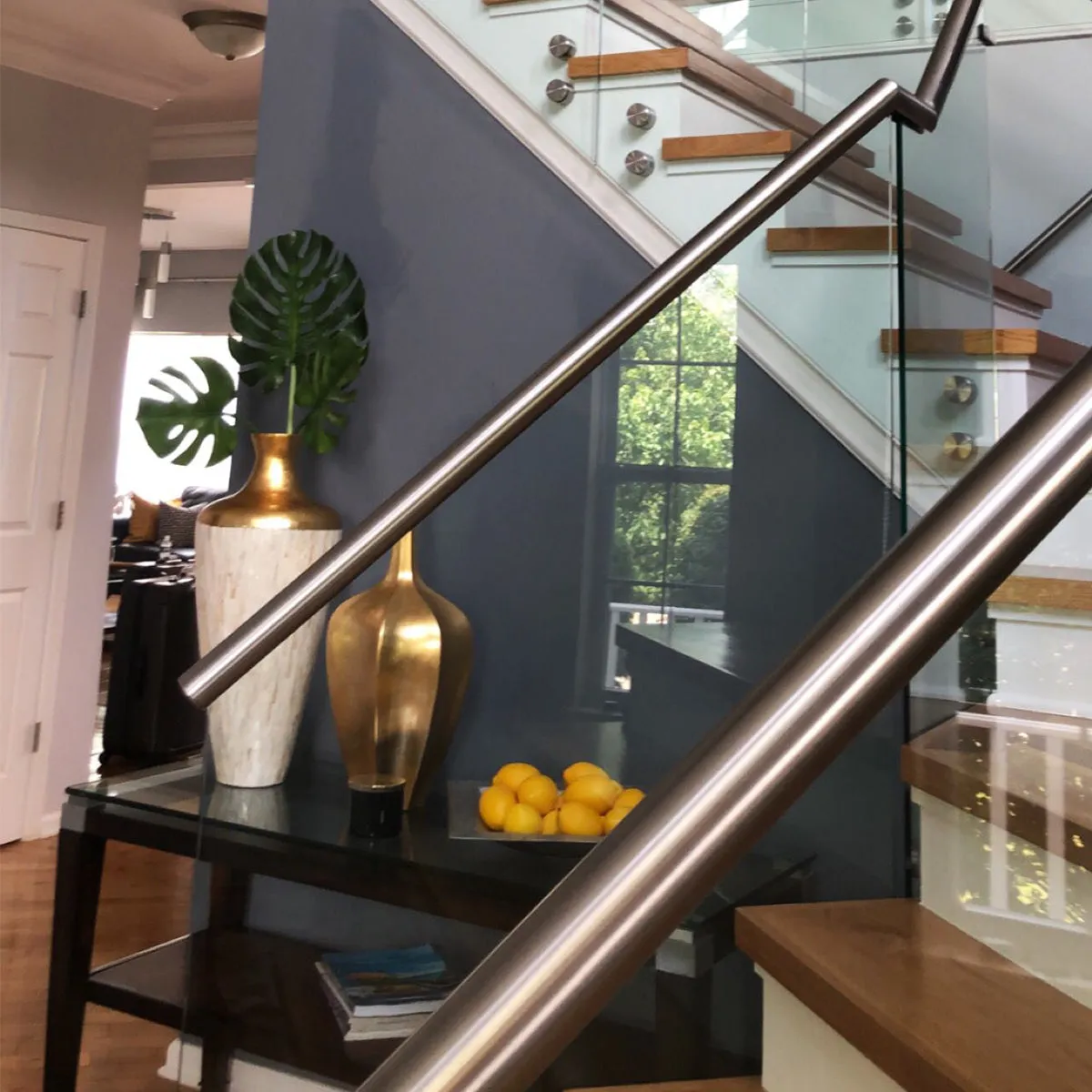 E1000424 Stainless Steel Round Cap Rail for Glass Railing Systems