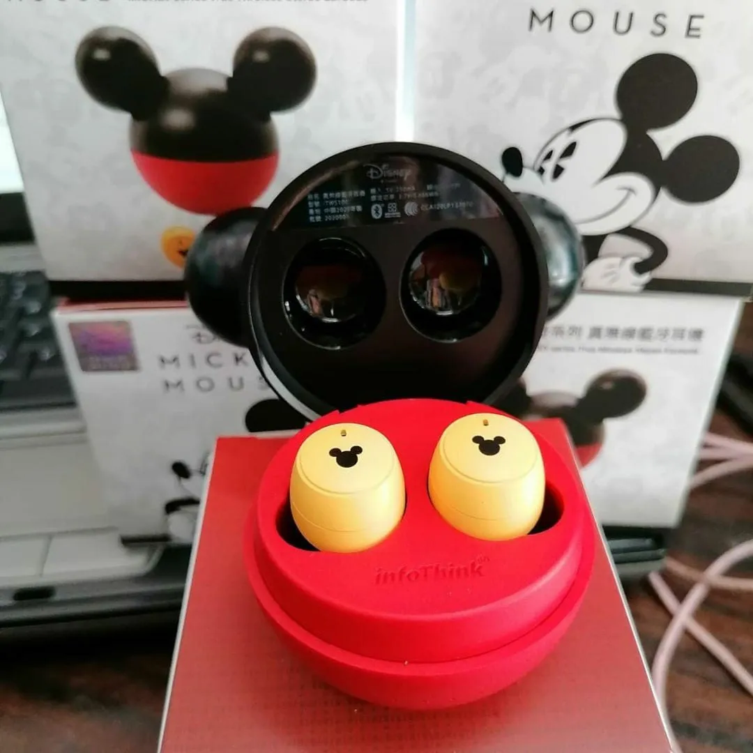 Mickey Mouse Stereo Headphones