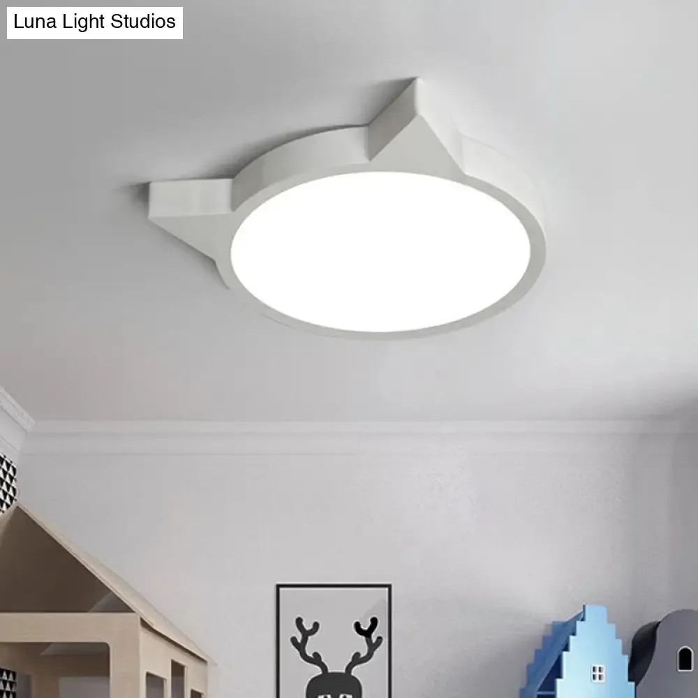 Minimalist Kitty LED Flushmount Ceiling Light for Kids' Bedroom - Acrylic Flush Mount