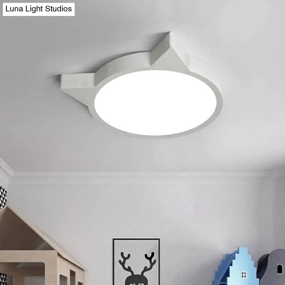 Minimalist Kitty LED Flushmount Ceiling Light for Kids' Bedroom - Acrylic Flush Mount