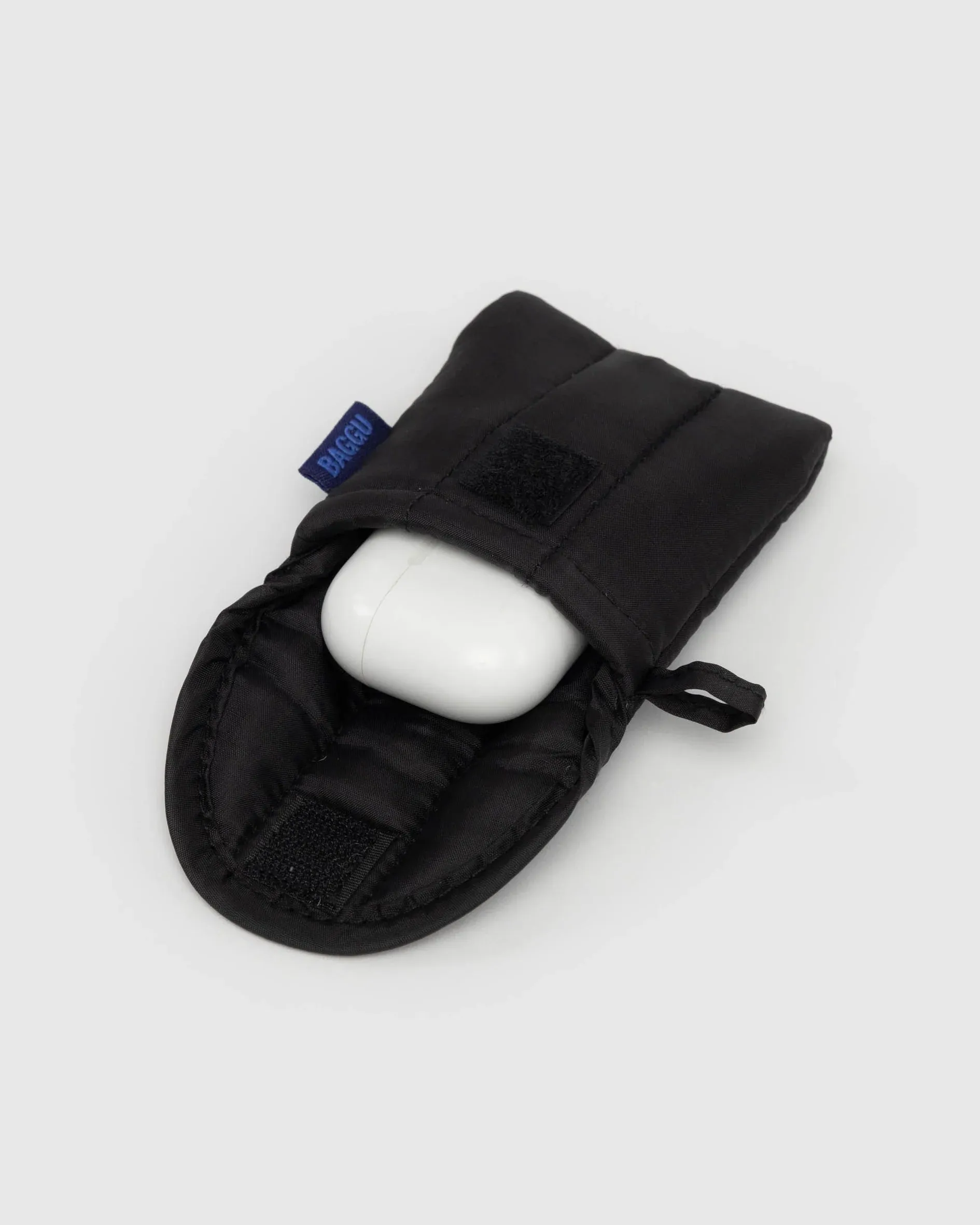 Puffy Earbuds Case in Black