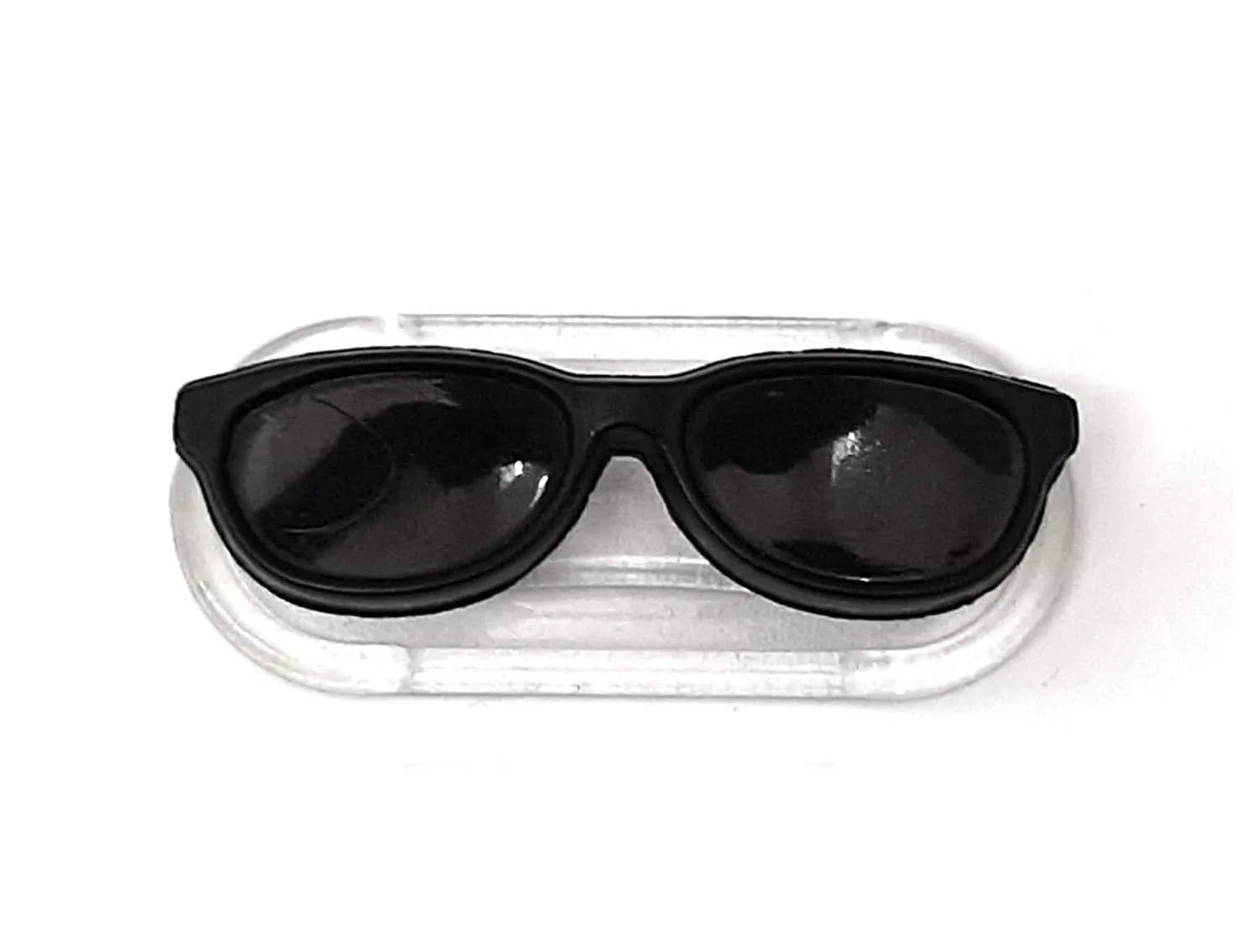 Shri Ashtavinayak Stainless Steel Magnetic Eyeglass Holder Multi-Coloured (Pack of 6)