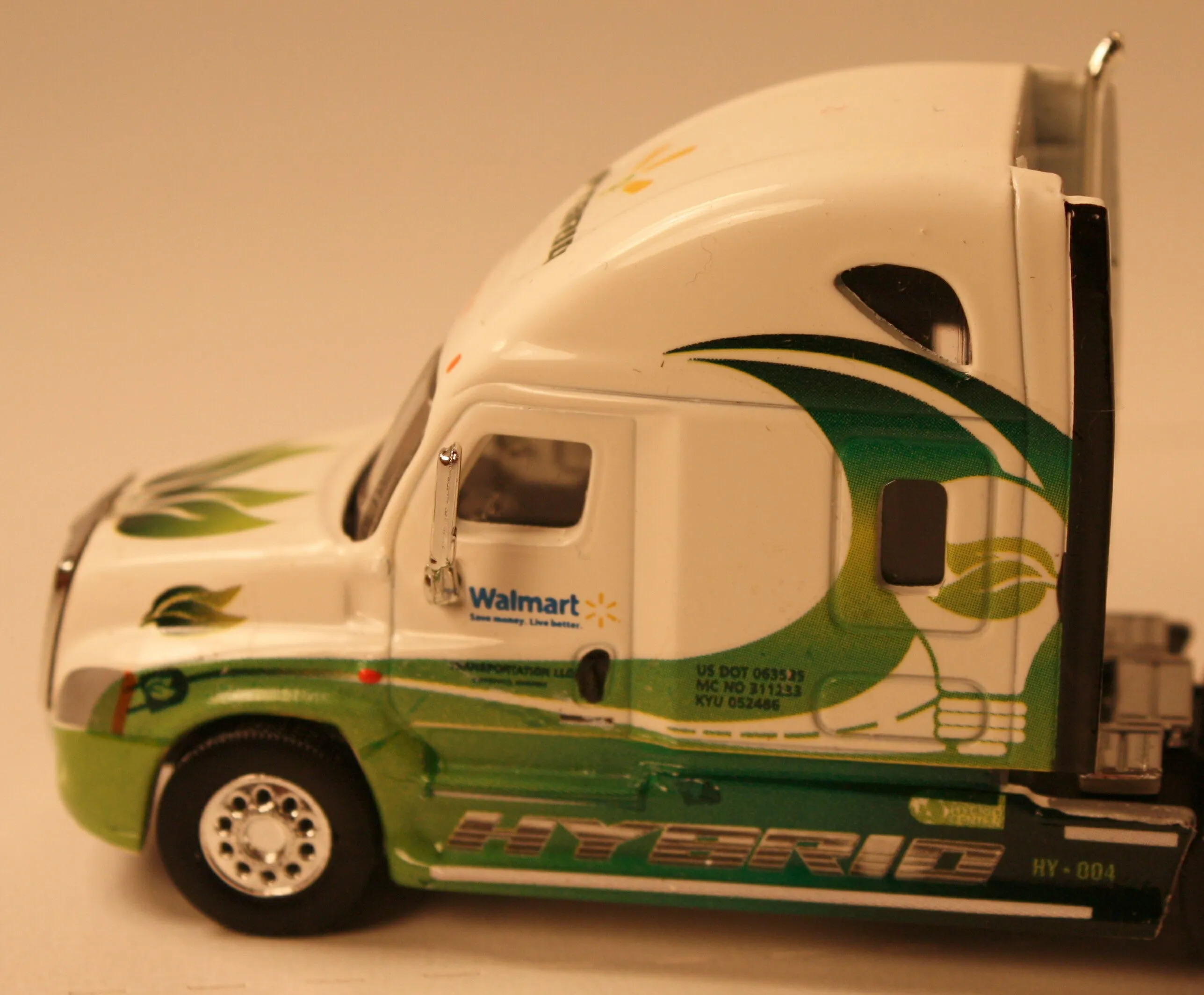 T-SP-054         Cascadia Hybrid tractor 53' dry van  Walmart