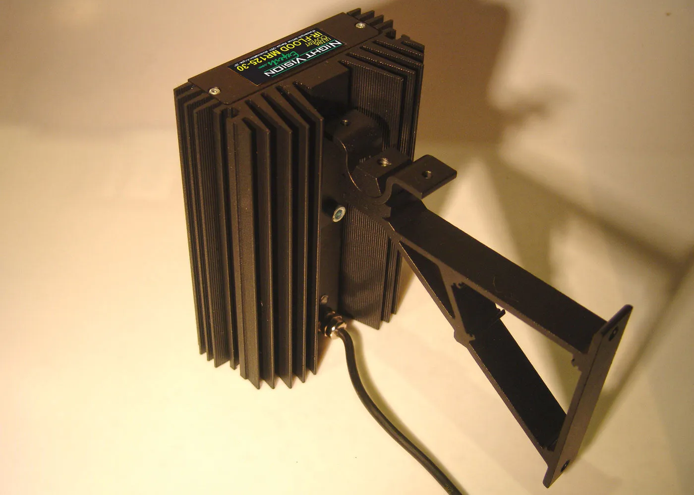 Ultracovert Mid-Range LED Infrared Floodlight, 940nm | 125-ft range | 30° beam