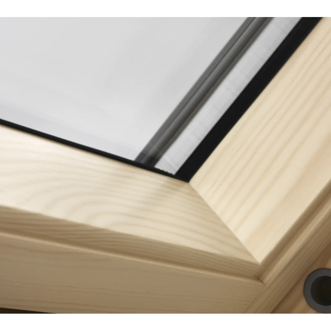 VELUX GGL CK02 3068 Triple Glazed Pine Centre-Pivot Roof Window (55 x 78 cm)